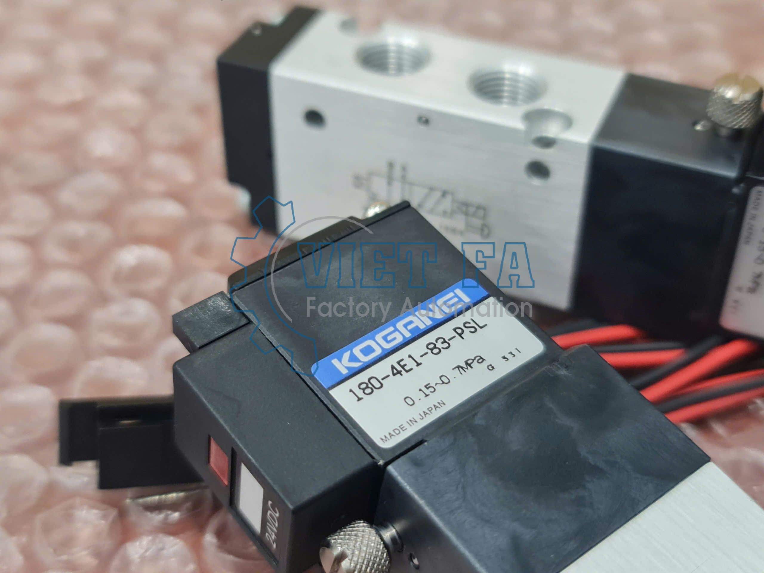 Van điện từ Koganei 180-4E1/180-4E2 Solenoid Valve 3 Koganei 180-4E1-83-PSL 24VDC