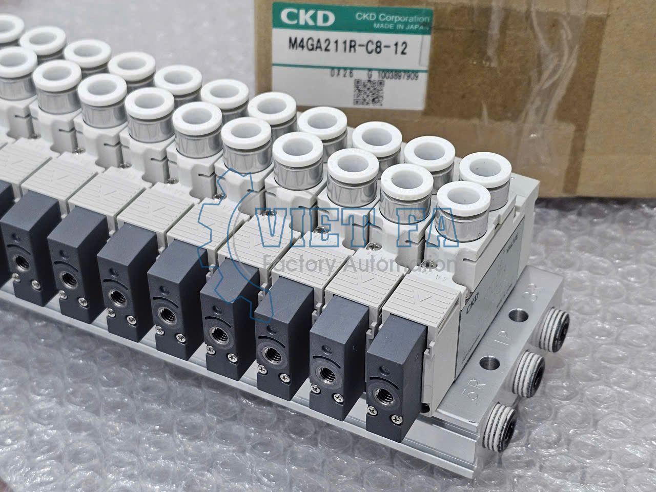 Cụm van điện từ CKD M4GA211R-C8-12 2 CKD M4GA211R-C8-12